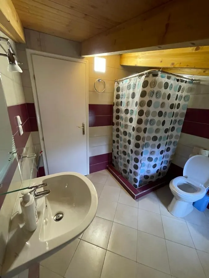 Nyaraló Guest House Elisabeta Përmet